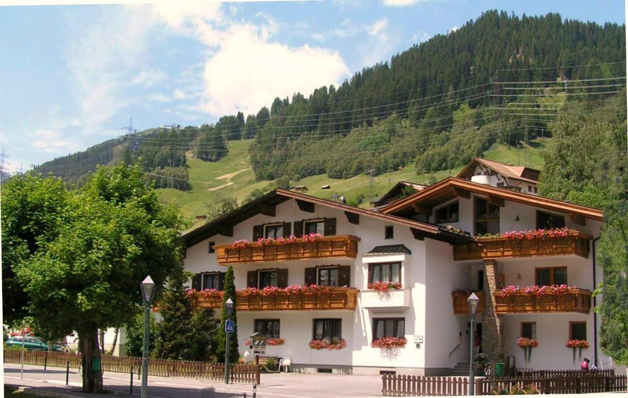 Haus Fallesin Sankt Anton am Arlberg Bagian luar foto