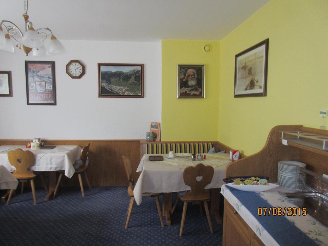 Haus Fallesin Sankt Anton am Arlberg Bagian luar foto