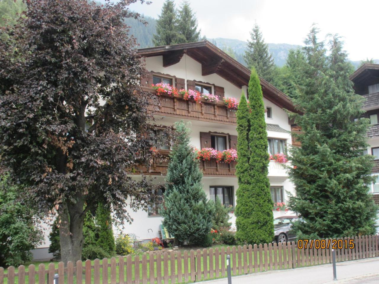 Haus Fallesin Sankt Anton am Arlberg Bagian luar foto